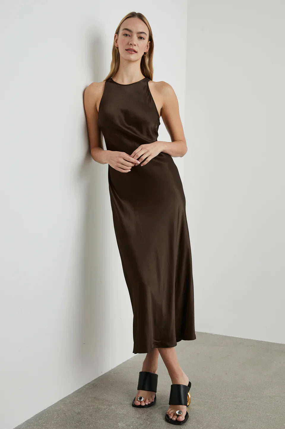 rails brown silk dress Solene Satin Crepe Sleeveless Maxi in Espresso RD-11.17.25 Watch: Millie Bobby Brown Size:US7 Premium matte satin