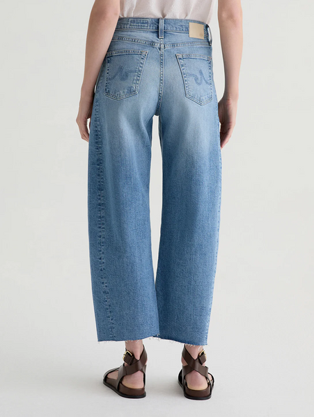 AG Hattie Crop high-rise  barrel jean in Helios