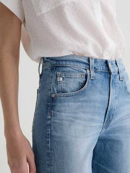AG Hattie Crop high-rise  barrel jean in Helios