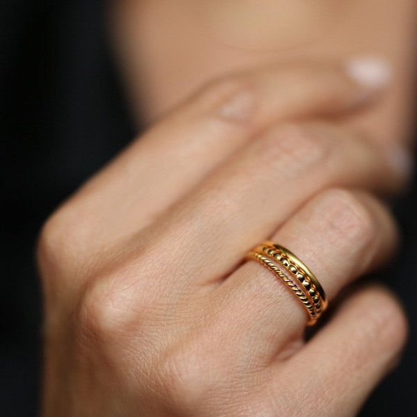 LOLO Twisted Stacking Ring in 18K Gold Vermeil