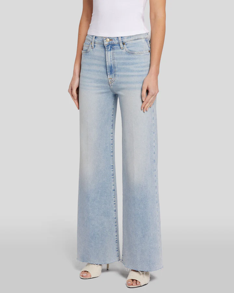 7 For All Mankind Ultra Hi Rise Jo in Sunday wash