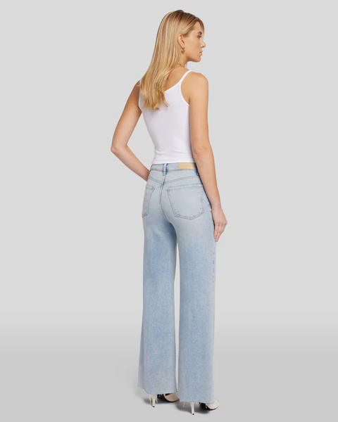 7 For All Mankind Ultra Hi Rise Jo in Sunday wash