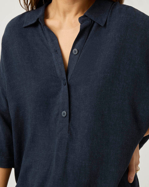 Splendid Coastal Rayon Linen Short Sleeve Top in Navy
