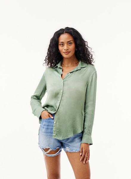 Bella Dahl side slit button down shirt in cedar green