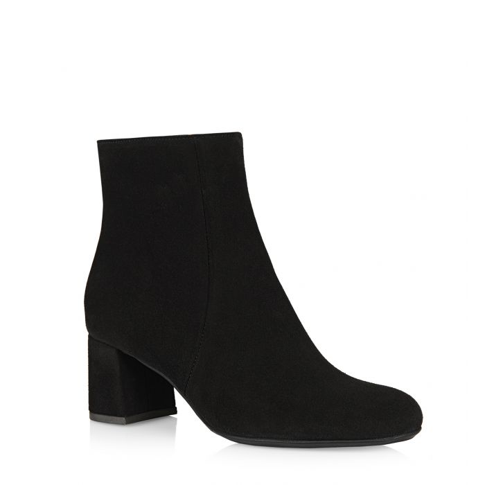 La Canadienne Jiji Classic Bootie Black manhattan casuals