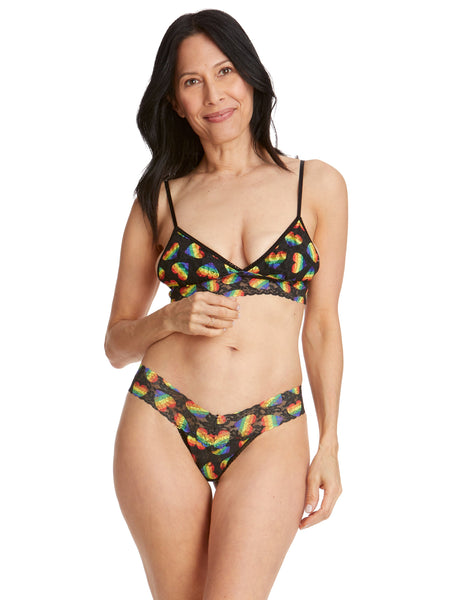 hanky panky low rise print thong in Playful Pride