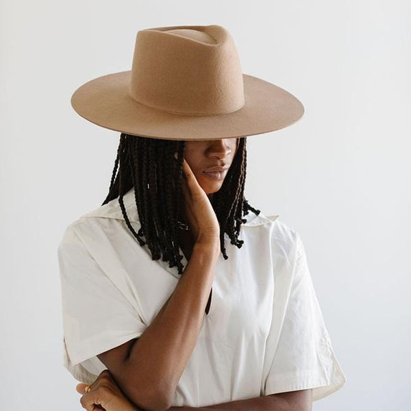 Gigi Pip Dakota Triangle Crown in Brown