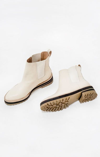 Kaanas Pontevedra Chelsea boot in Ivory