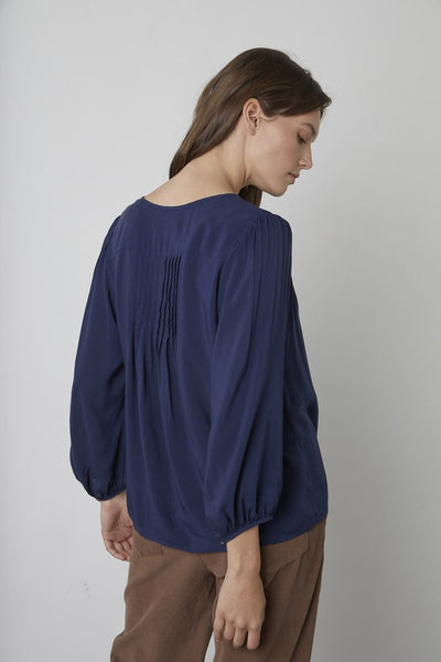 Velvet Eliza Rayon Long Sleeve Top in Postman