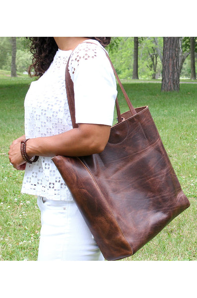 Brave Giovana Nappa Leather Tote in Marone Salvage