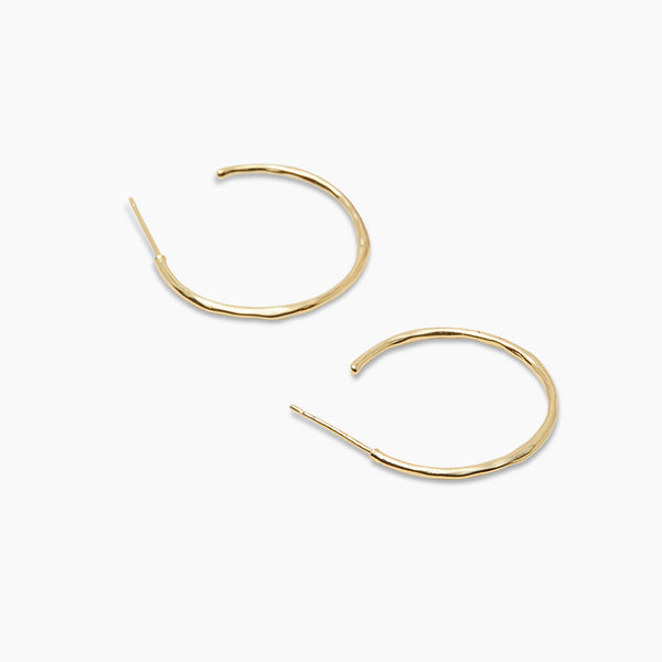 gorjana Taner Small Hoops in gold