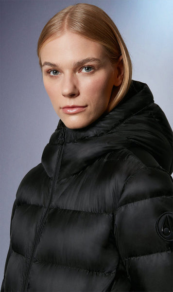 Moose Knuckles Women's Margaree Parka in Black