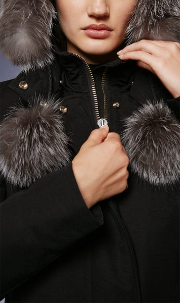 Moose Knuckles Women's Stirling Parka Black w/Frost Fox