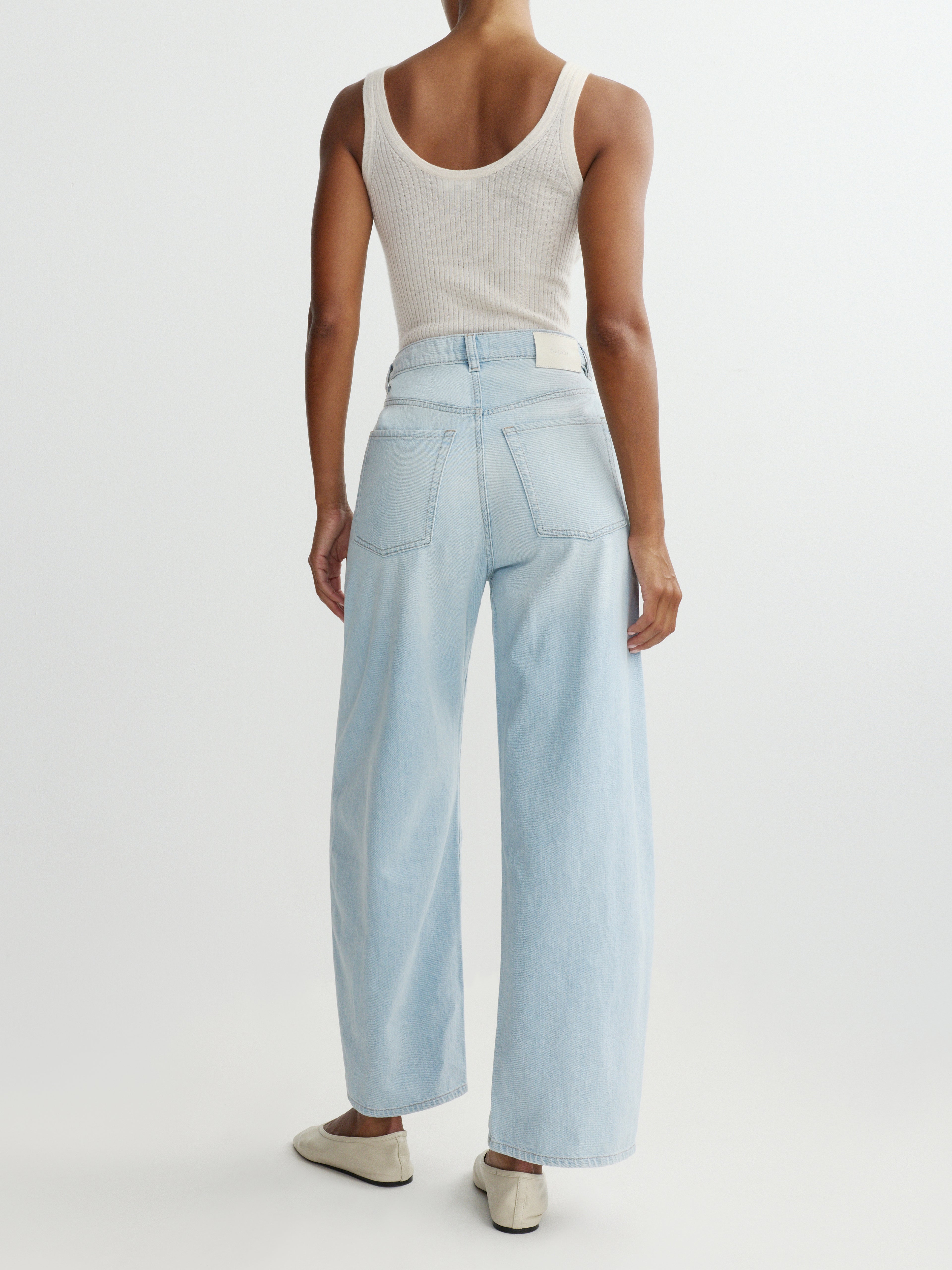 DL1961 Taylor High Rise Relaxed Barrel Jean in Poolside Aura