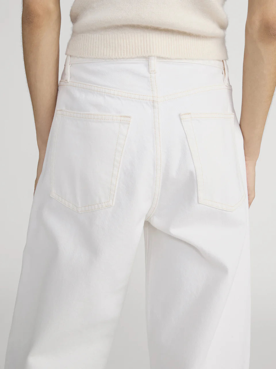 FRAME The Bubble Jean in Au Natural Clean