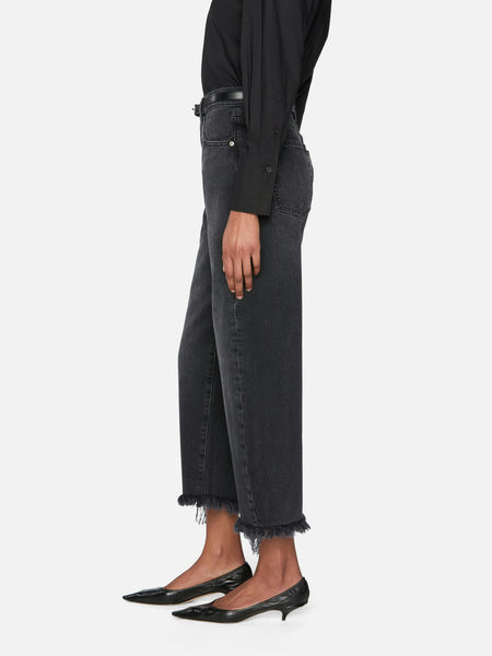FRAME The Bubble Crop Jean in Limitless Raw Fray