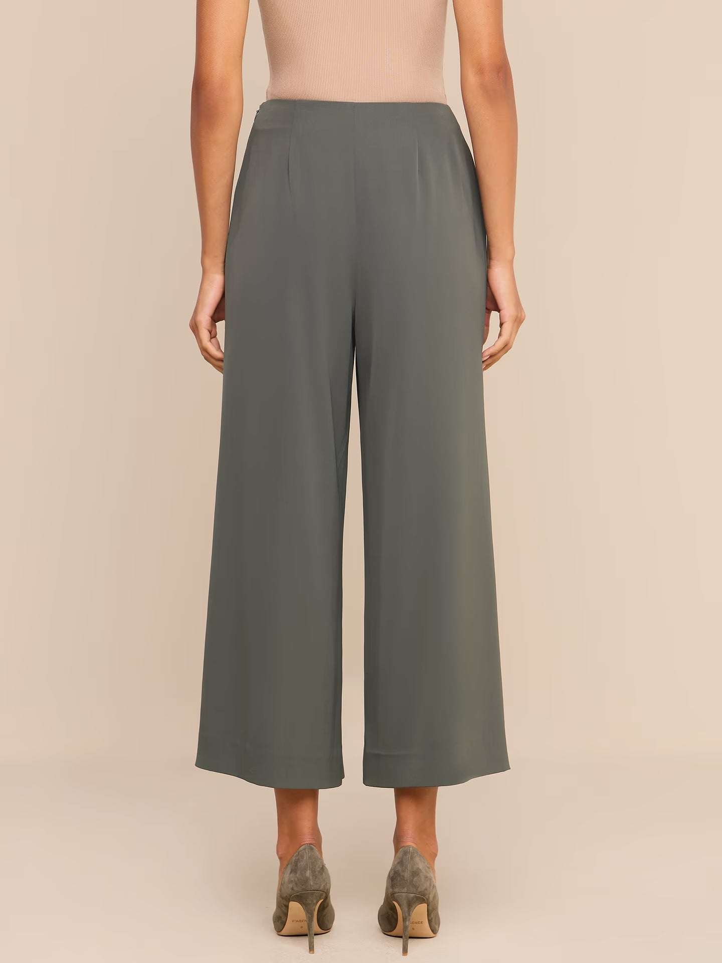 L’AGENCE Novalynn Crop Pleated Wide Pant In Ash Olive