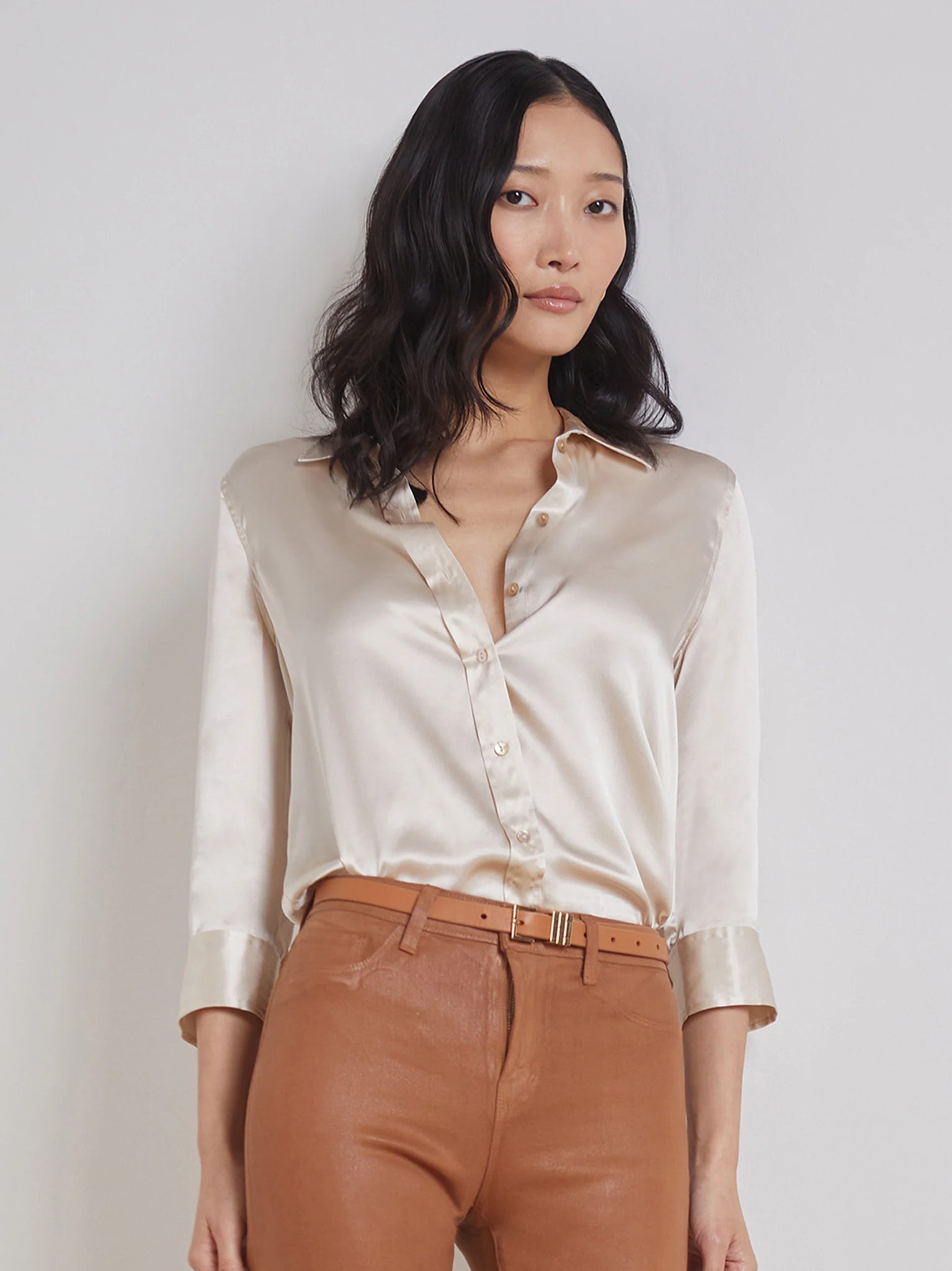 L'AGENCE Dani 3/4 sleeve silk blouse in Champagne
