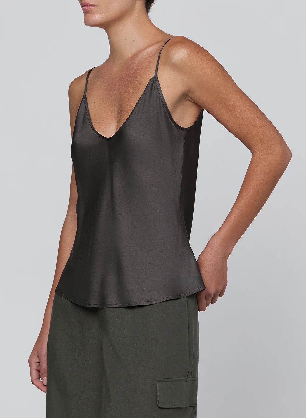 L'AGENCE Lexi Camisole in Ash Olive