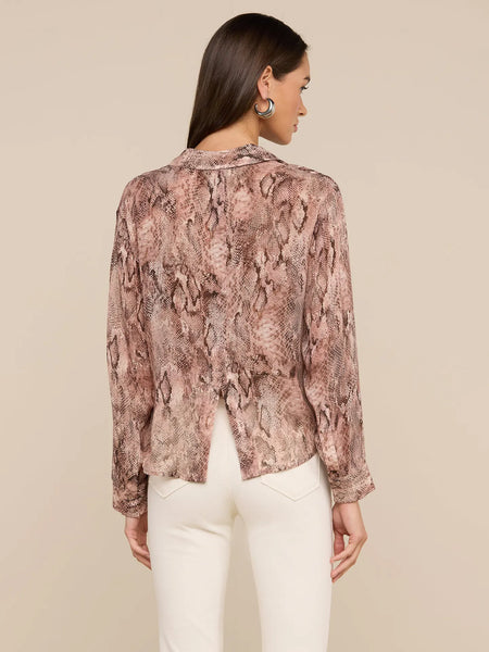 L'AGENCE Cosette Crop Hi Low Shirt in Western Snake Print