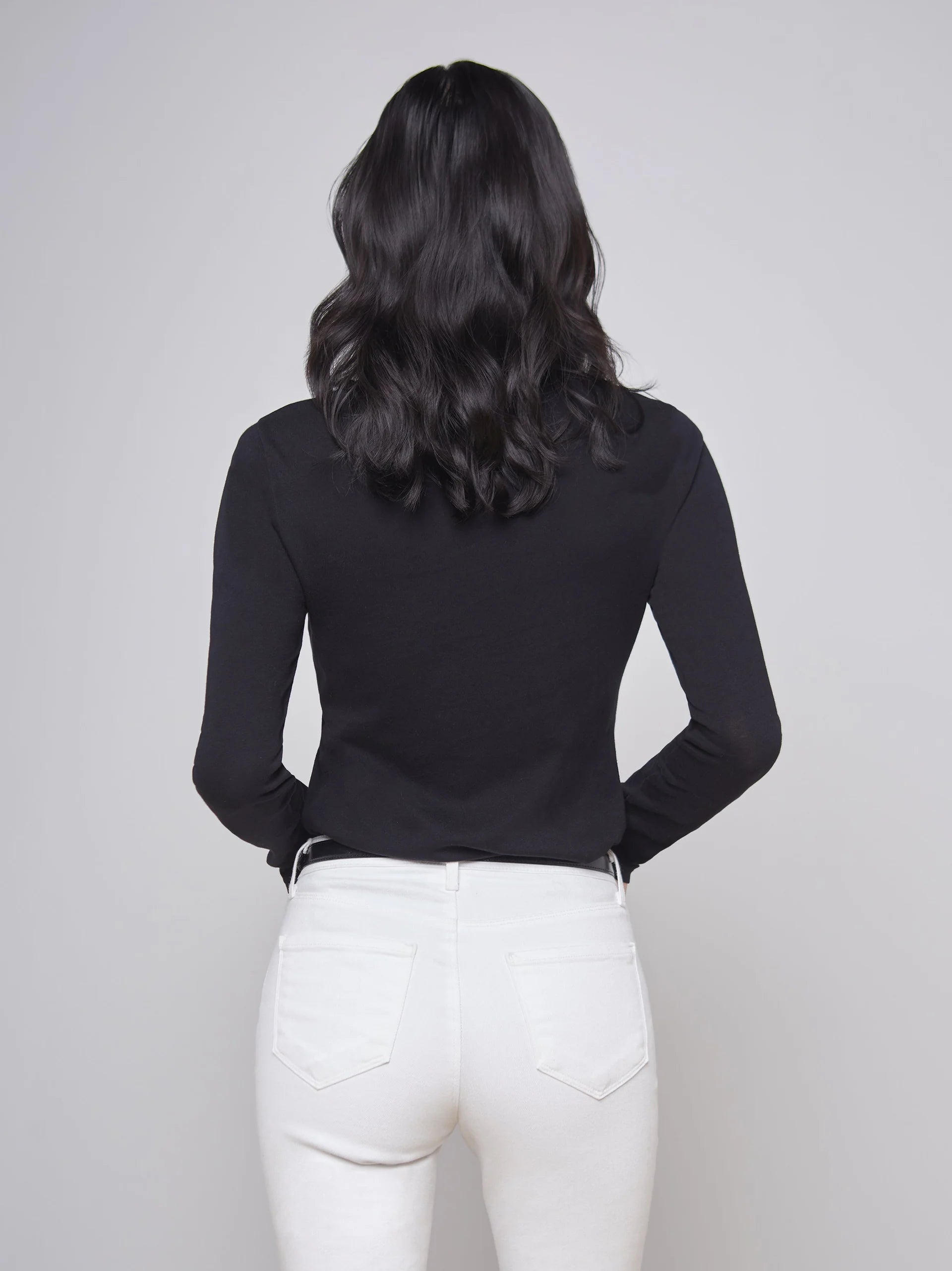 L'AGENCE Tess Crew Neck L/S in Black