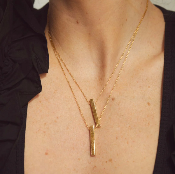 SOKO Meta Bar Necklace in Gold