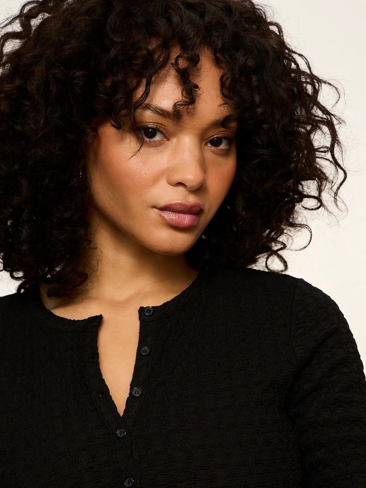 Sanctuary Not So Basic Textured Top in Black