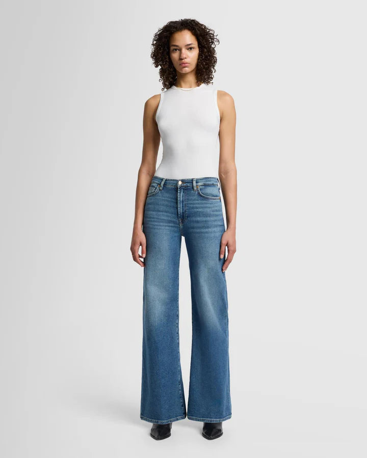 7 For All Mankind Ultra Hi Rise Jo in Sea Level