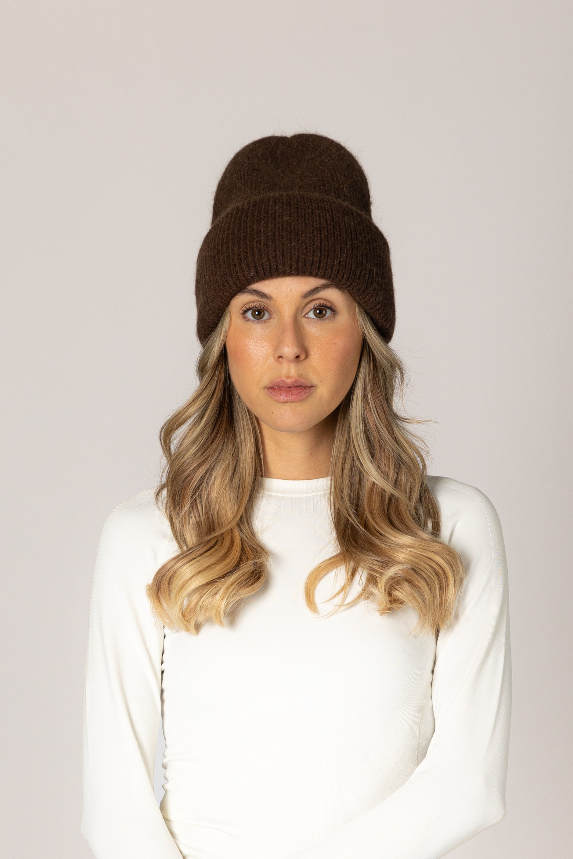 Lyla & Luxe Apres Ski Hat in Cocoa