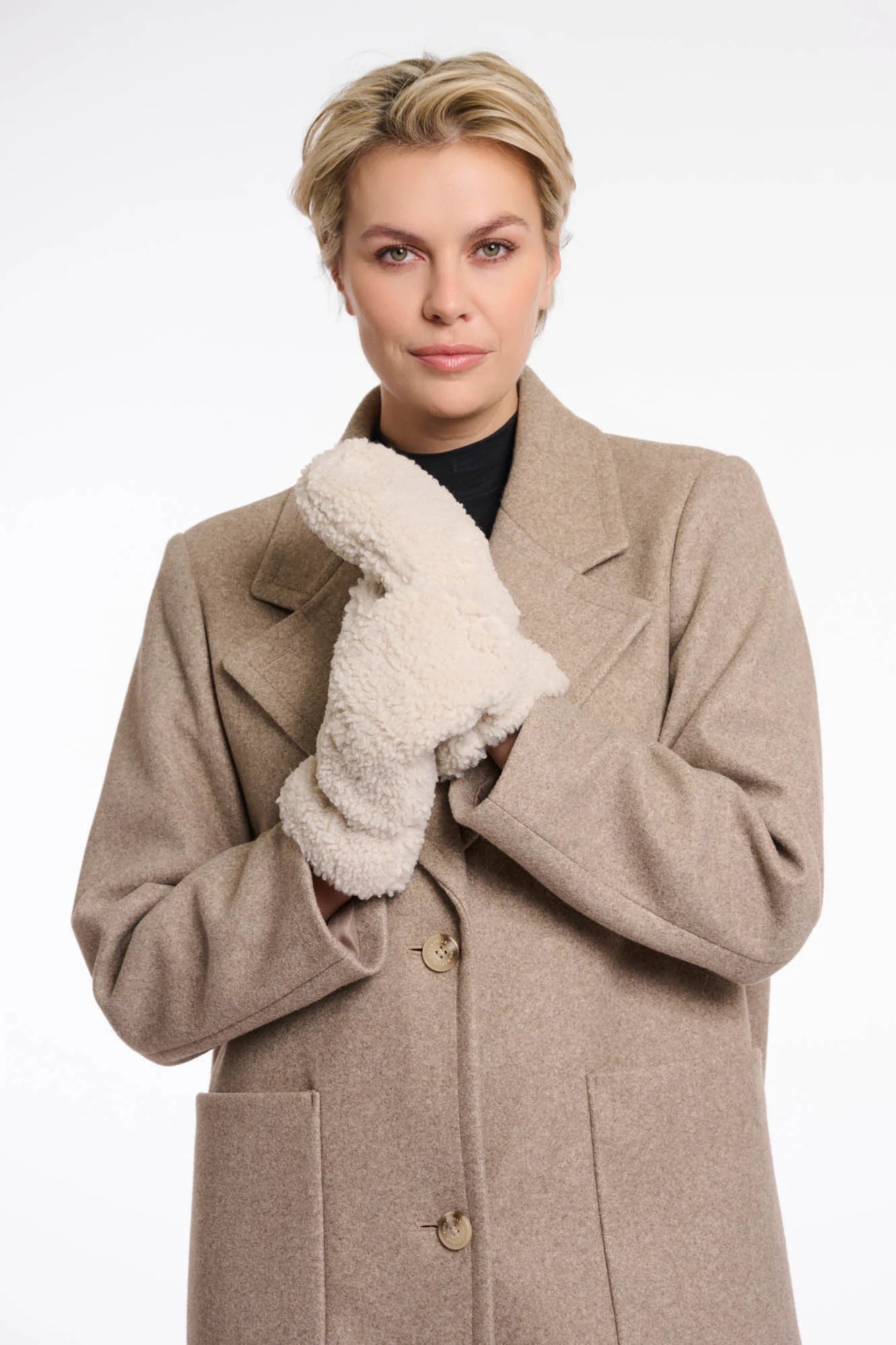 RINO & PELLE Aleida Teddy Gloves Birch