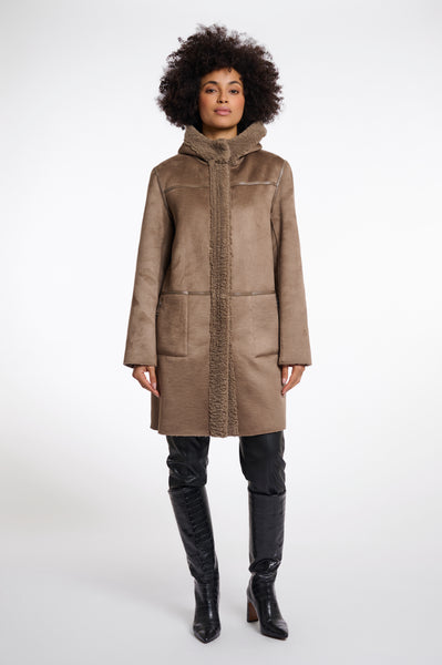 RINO & PELLE Alina Faux Shearling Reversible Coat in Toffee