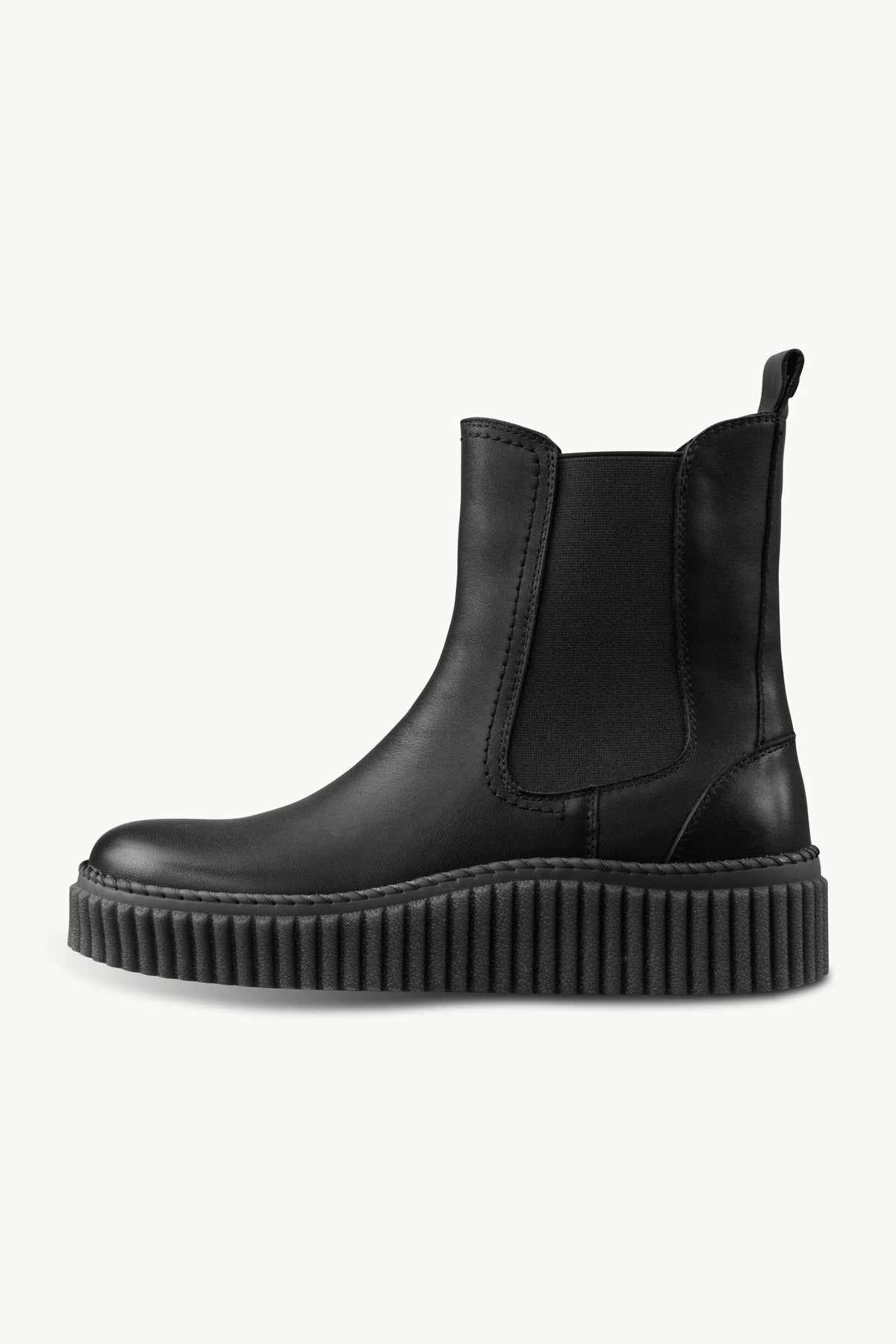 Ilse Jacobsen Calira05 Chelsea Leather Boots in Black