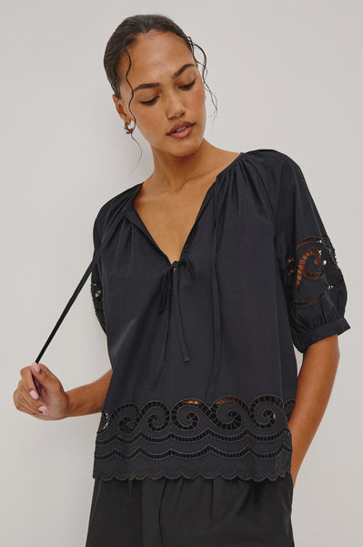 Rails Catalene Top in Black Embriodery