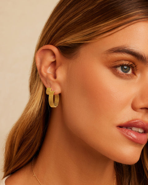 gorjana Catalina hoops in gold