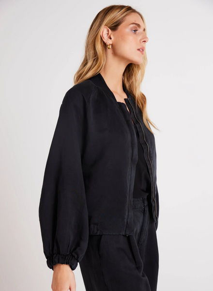 bella dahl Chloe linen tencel  bomber jacket in black