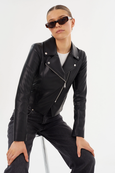 LAMARQUE Pascale Fitted Faux Leather Jacket in Black