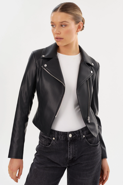 LAMARQUE Pascale Fitted Faux Leather Jacket in Black