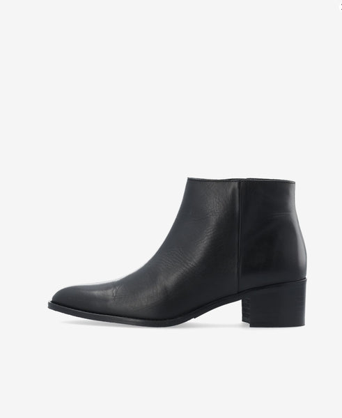 Bianco BiaCarol Side Zip Low Bootie in Black