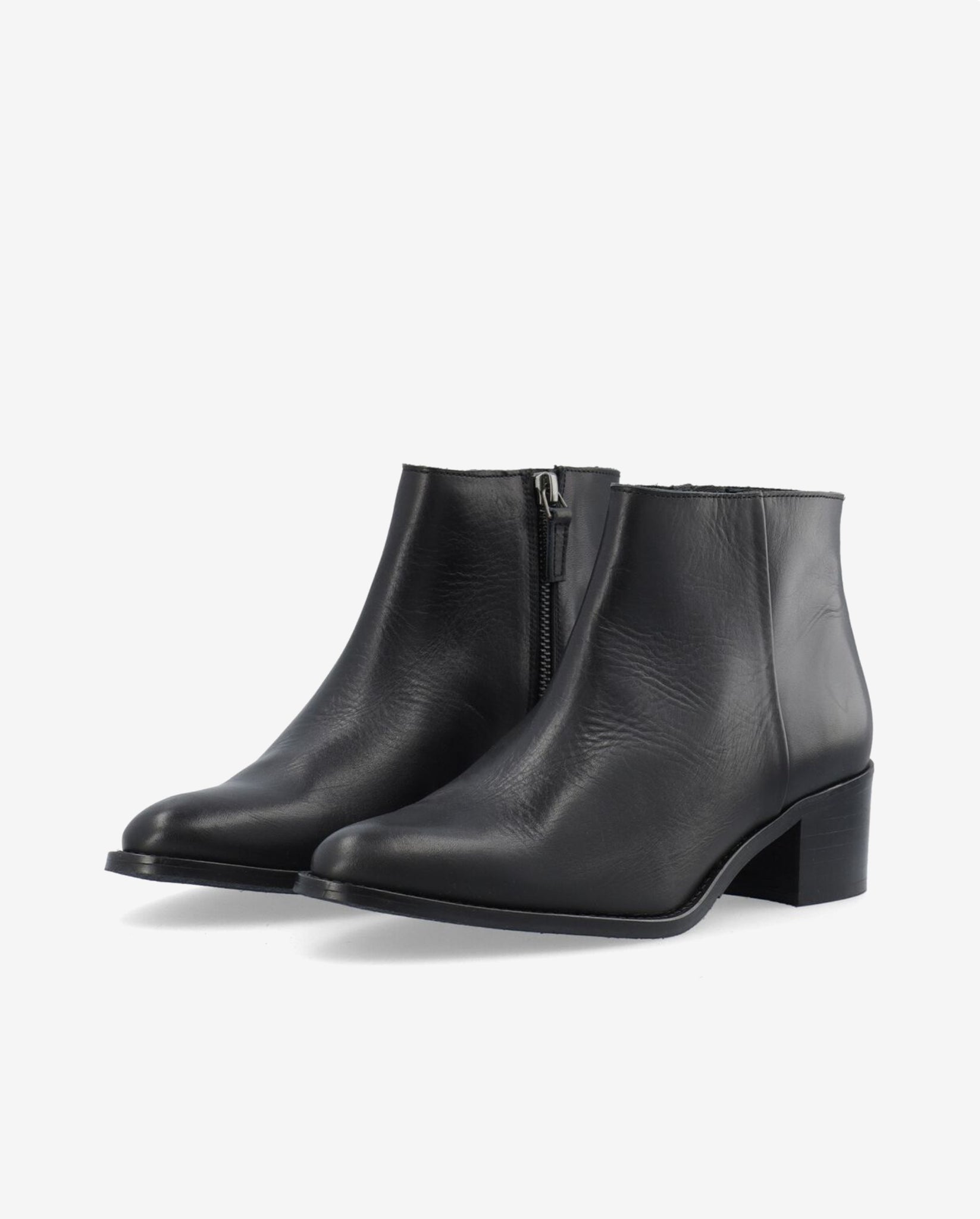 Bianco BiaCarol Side Zip Low Bootie in Black