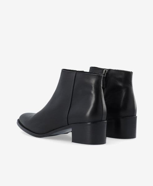 Bianco BiaCarol Side Zip Low Bootie in Black