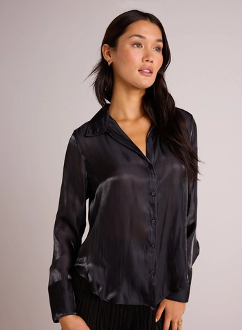 bella dahl silky wide collar button down in black shimmer