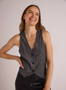 bella dahl cinch back vest in glencheck plaid