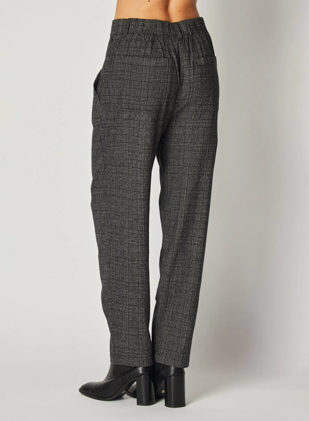 bella dahl relaxed pleat front trouser in glencheck plaid