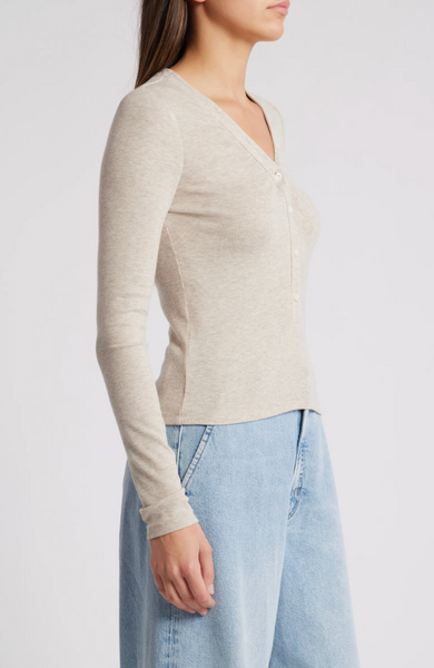 FRAME Slinky L/S Rib Henley in Oatmeal Heather