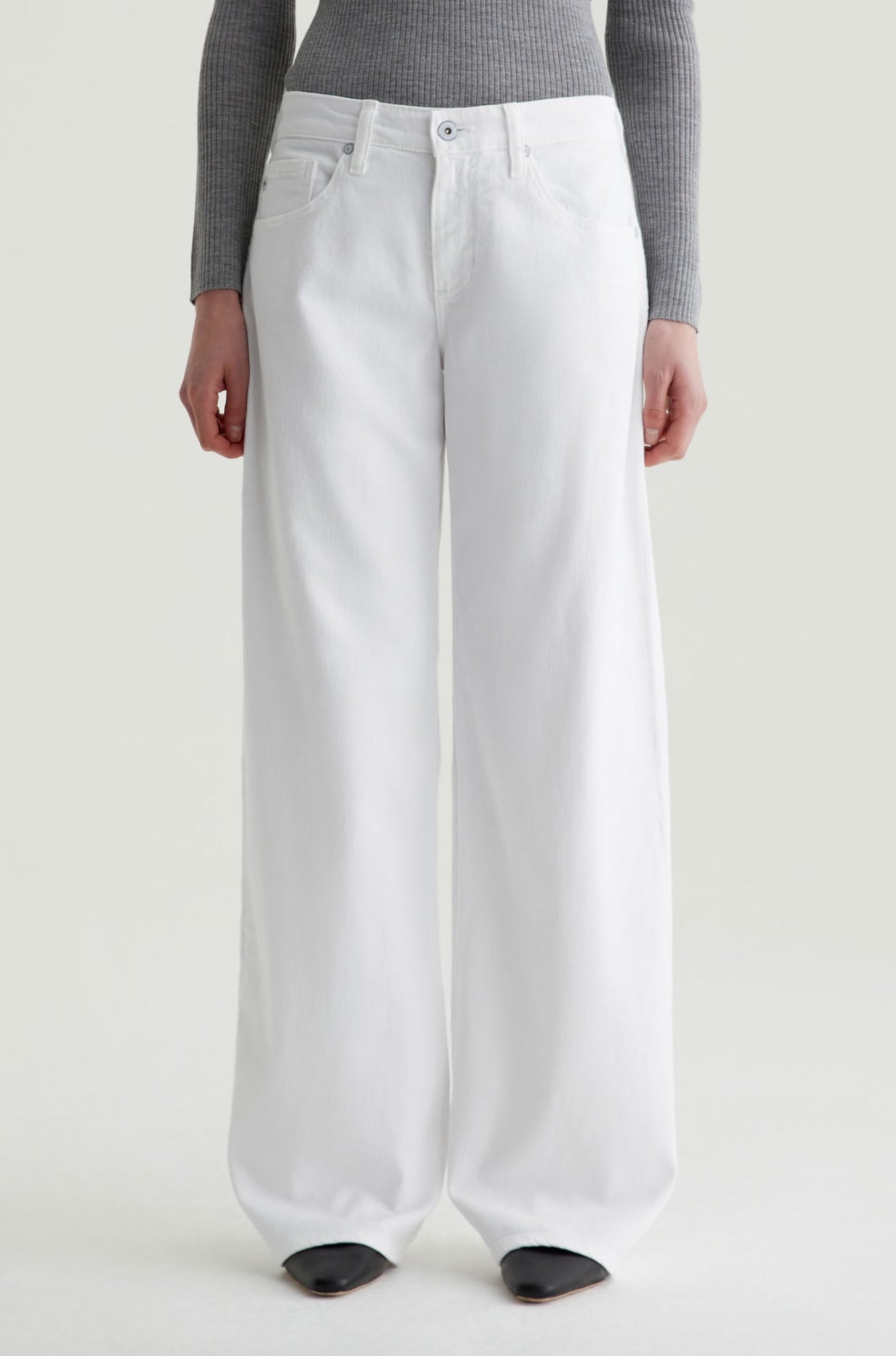 AG Adria Low-Rise Wide Leg Jean in Gallery White