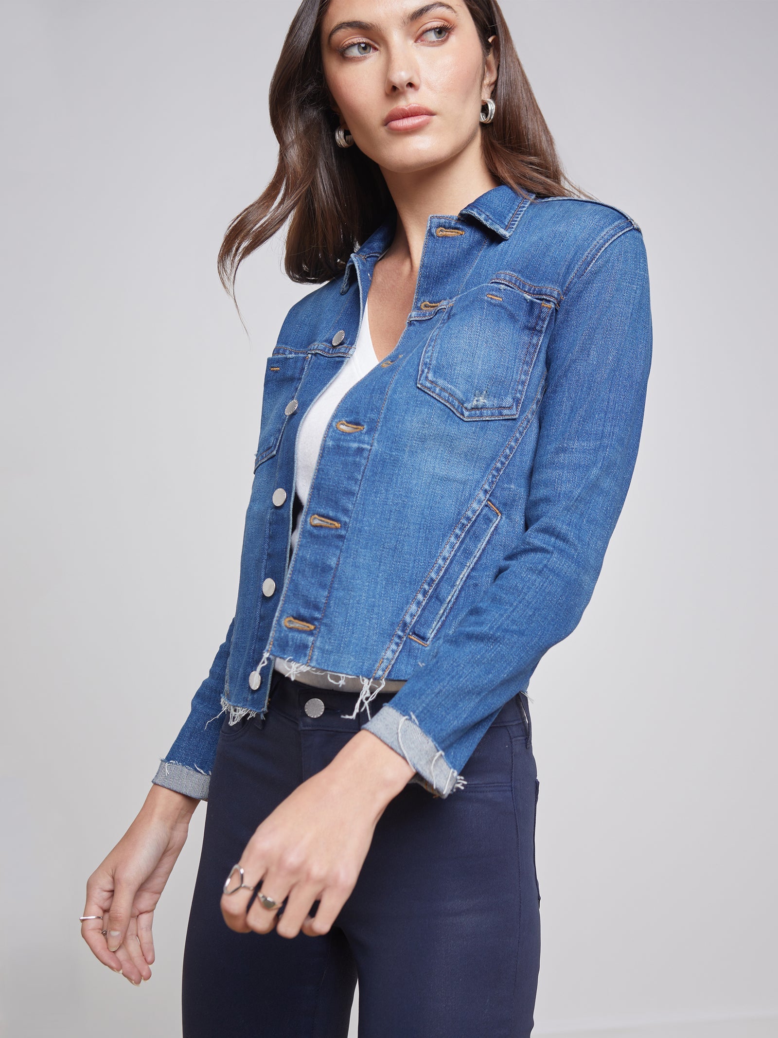 L'AGENCE Janelle Slim Raw Hem Jean Jacket in Authentique