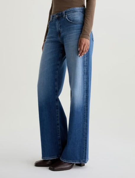 AG Adria Low-Rise Wide Leg Jean in Headline