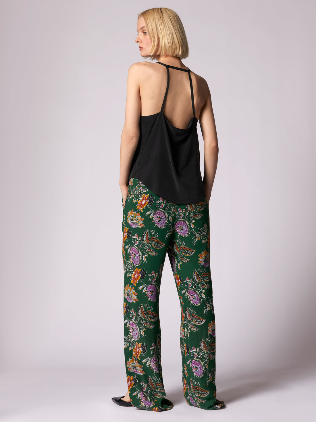 EQUIPMENT Bria Sleeveless Silk top with back detail Black