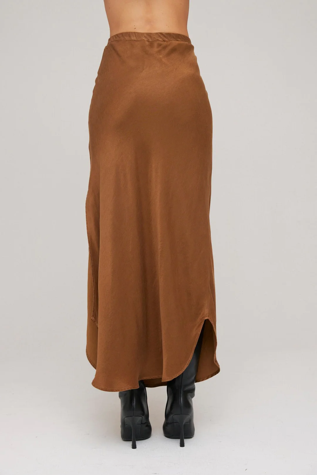 bella dahl asymmetric side slit skirt in twilight gold