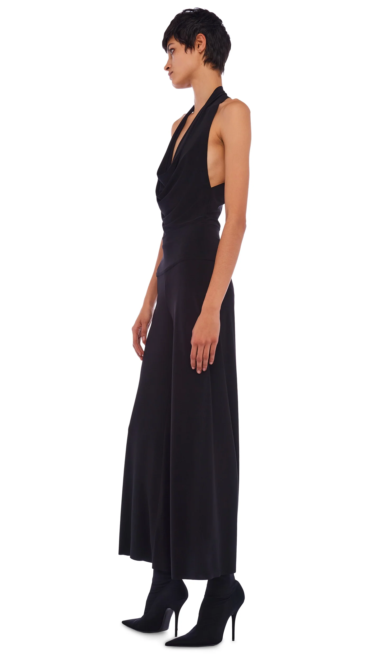 Norma Kamali Short Straight Leg Pant in Black
